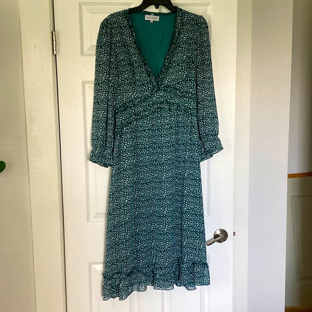 EUC Green and Gray v neck dress